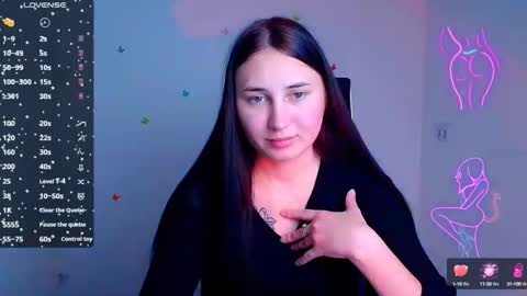 Snapshot of emma_loon chatting on 10.03.25 Emma online show from 10.03.25