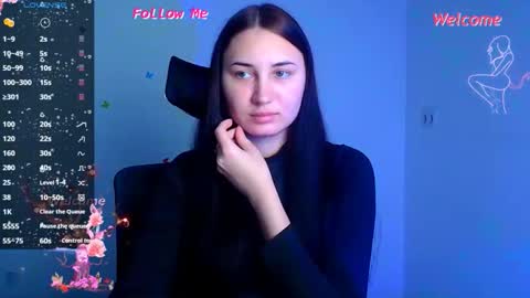 Snapshot of emma_loon chatting on 11.12.25 Emma online show from 11.12.25