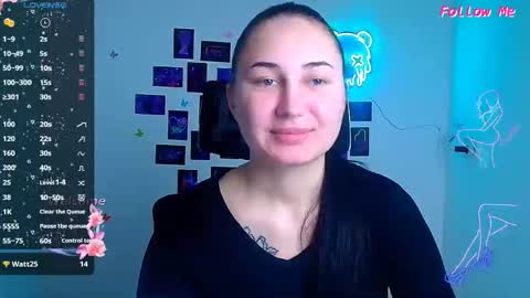 Snapshot of emma_loon chatting on 11.14.25 Emma online show from 11.14.25