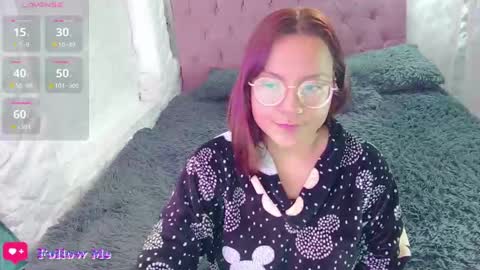 Snapshot of emma_luna1986 chatting on 01.14.25 Emma online show from 01.14.25