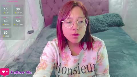 Snapshot of emma_luna1986 chatting on 01.23.25 Emma online show from 01.23.25