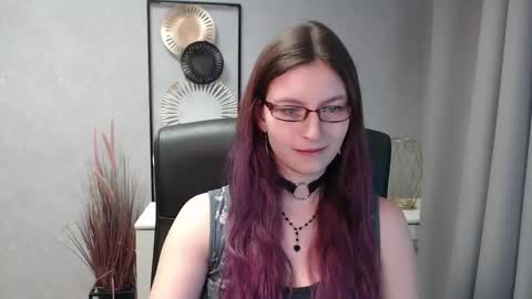 emma online show from 12.22.24