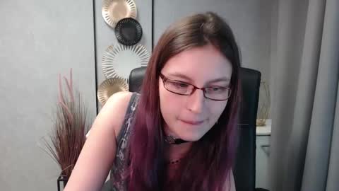 emma online show from 12.22.24