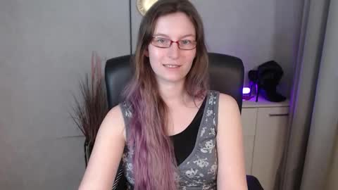 emma online show from 09.24.25