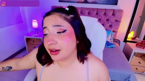 Snapshot of emma_monserratt chatting on 09.27.25 Emma Monserratt online show from 09.27.25