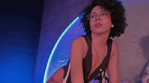     online show from 02.10.25