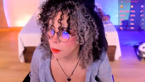 Snapshot of emma_nakamura chatting on 02.06.26 online show from 02.06.26