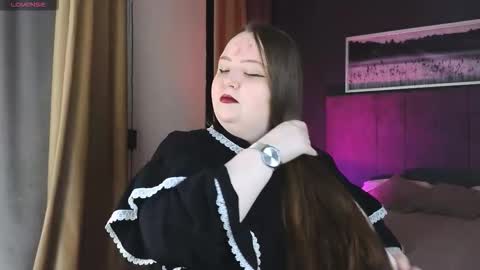 Emma Razumovskaya online show from 10.14.25