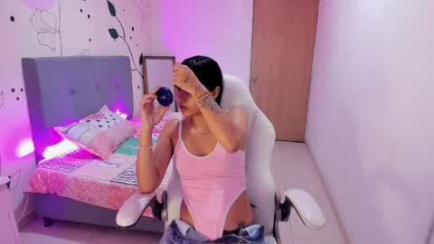 Snapshot of emma_rouxx chatting on 03.31.26 emma_rouxx online show from 03.31.26