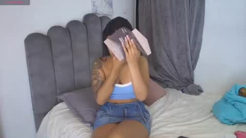 Snapshot of emma_saenz01 chatting on 06.24.26 emma_saenz01 online show from 06.24.26