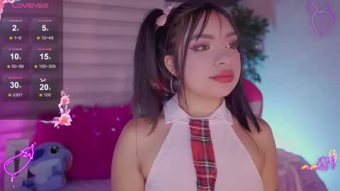 Snapshot of emma_soffia_ chatting on 10.02.25 EMMA online show from 10.02.25