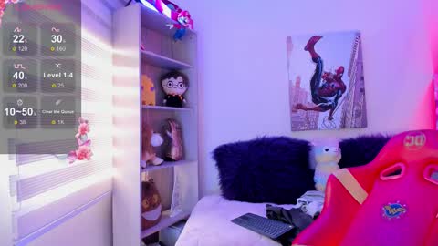 Snapshot of emma_soffia_ chatting on 11.08.25 EMMA online show from 11.08.25