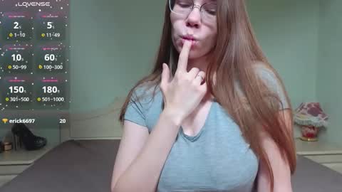 Emma-milky-tits online show from 03.08.26