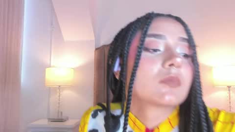 Snapshot of emma_torres__ chatting on 06.06.26 Ema online show from 06.06.26