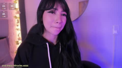 emma_woods__ online show from 12.15.24