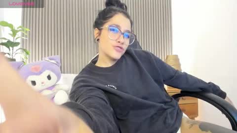 Snapshot of emmaa_blaack chatting on 02.12.25 E M M A A online show from 02.12.25