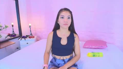 Emma  online show from 10.22.25