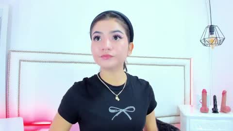 Snapshot of emmaa_sandoval chatting on 05.02.26 Emma online show from 05.02.26