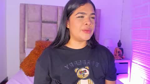 emma becket online show from 10.26.25