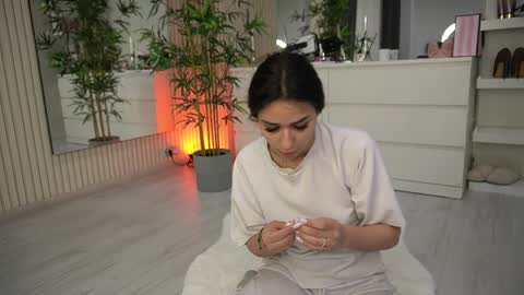 emmablanco online show from 04.07.26