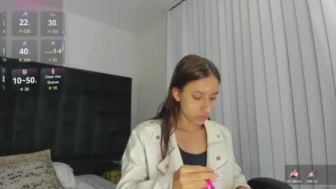 Snapshot of emmacarther chatting on 11.16.25 Emma online show from 11.16.25