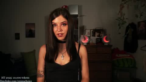 Snapshot of emmachoice chatting on 10.21.25 emmachoice online show from 10.21.25