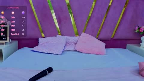 Snapshot of emmacortez chatting on 09.29.25 emma cortez online show from 09.29.25