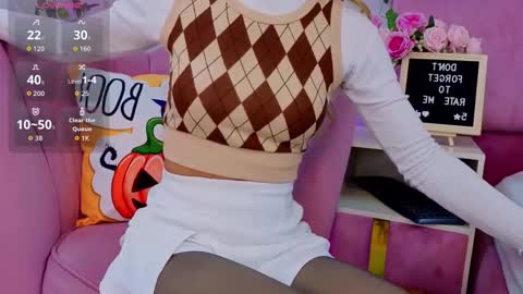 Snapshot of emmacortez chatting on 10.09.25 emma cortez online show from 10.09.25