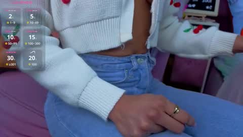 Snapshot of emmacortez chatting on 10.23.25 emma cortez online show from 10.23.25