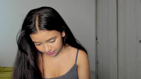 Emma independent model online show from 12.26.24