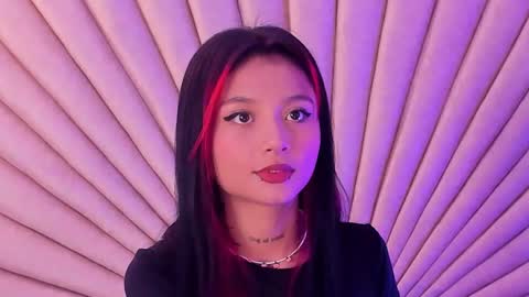 Snapshot of emmaduff_ chatting on 09.26.25 online show from 09.26.25