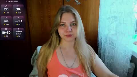Snapshot of emmafrizea chatting on 09.27.25 Hello Im newMake me cumPVT 12tk for min ALL INCLUSIVE online show from 09.27.25