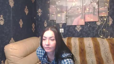 Snapshot of emmagoldx chatting on 12.24.24 EmmaGoldX online show from 12.24.24