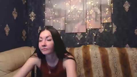 Snapshot of emmagoldx chatting on 12.29.24 EmmaGoldX online show from 12.29.24