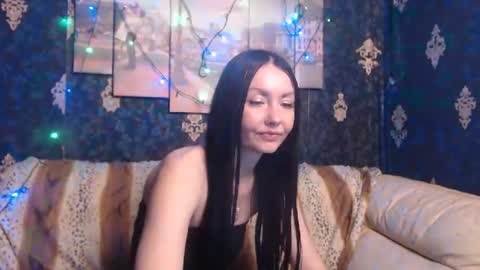 Snapshot of emmagoldx chatting on 02.01.25 EmmaGoldX online show from 02.01.25