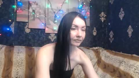 Snapshot of emmagoldx chatting on 02.07.25 EmmaGoldX online show from 02.07.25