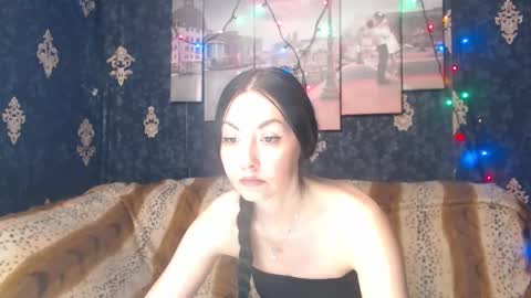 Snapshot of emmagoldx chatting on 03.04.25 EmmaGoldX online show from 03.04.25
