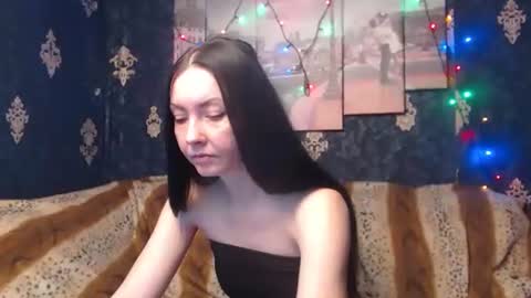 Snapshot of emmagoldx chatting on 03.05.25 EmmaGoldX online show from 03.05.25
