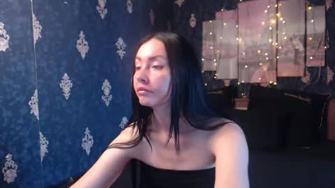 Snapshot of emmagoldx chatting on 09.26.25 EmmaGoldX online show from 09.26.25