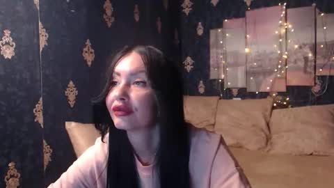 EmmaGoldX online show from 11.03.25