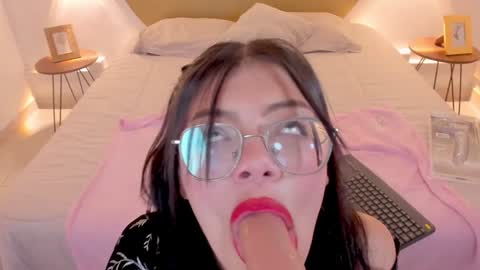 Emma online show from 01.22.25