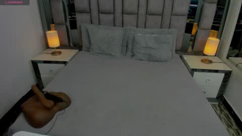 EMMA HILL online show from 10.11.25