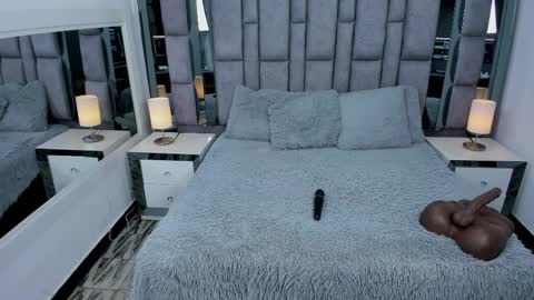 EMMA HILL online show from 04.09.26