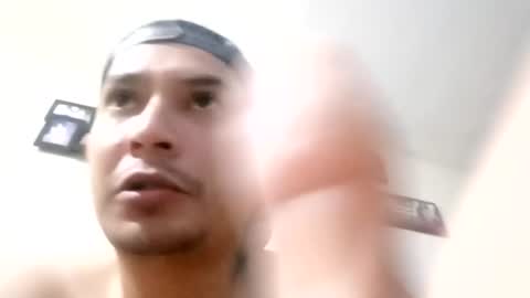 Snapshot of emmaleador chatting on 07.18.26 EmmanuelKING online show from 07.18.26