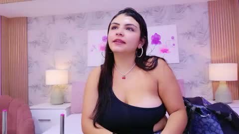 Emma Lee online show from 04.17.26