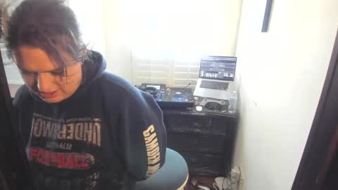 Snapshot of emmamiley89 chatting on 12.12.24 Emma Miley online show from 12.12.24