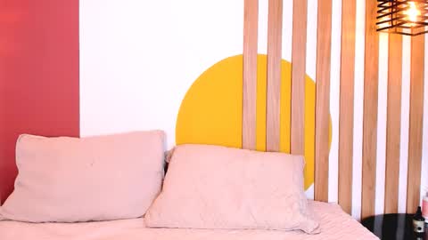 Snapshot of emmanaughty_ chatting on 10.11.25 emmanaughty_ online show from 10.11.25