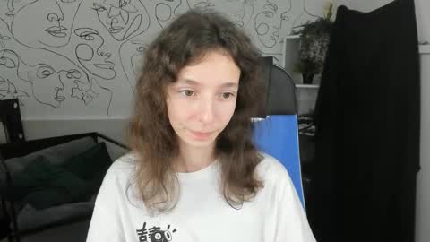 Snapshot of emmanuellbrown chatting on 09.11.25 emmanuellbrown online show from 09.11.25