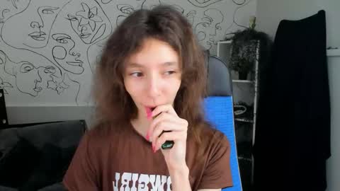 Snapshot of emmanuellbrown chatting on 10.19.25 emmanuellbrown online show from 10.19.25