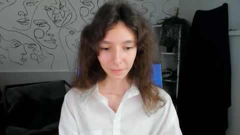 Snapshot of emmanuellbrown chatting on 10.24.25 emmanuellbrown online show from 10.24.25